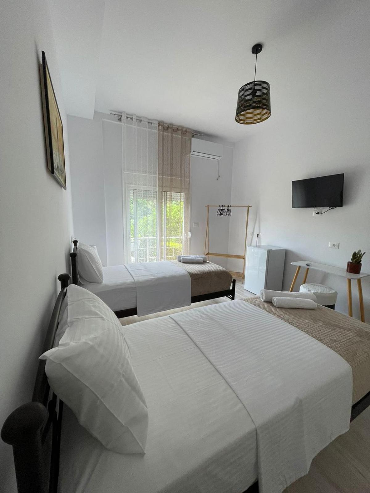 Ilvi Guesthouse Gjirokastër 외부 사진