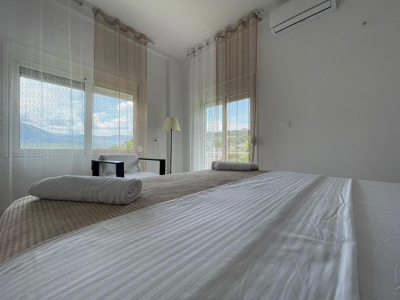 Ilvi Guesthouse Gjirokastër 외부 사진