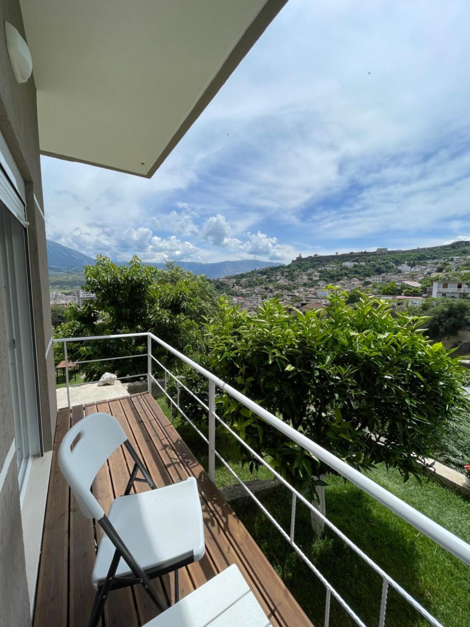 Ilvi Guesthouse Gjirokastër 외부 사진